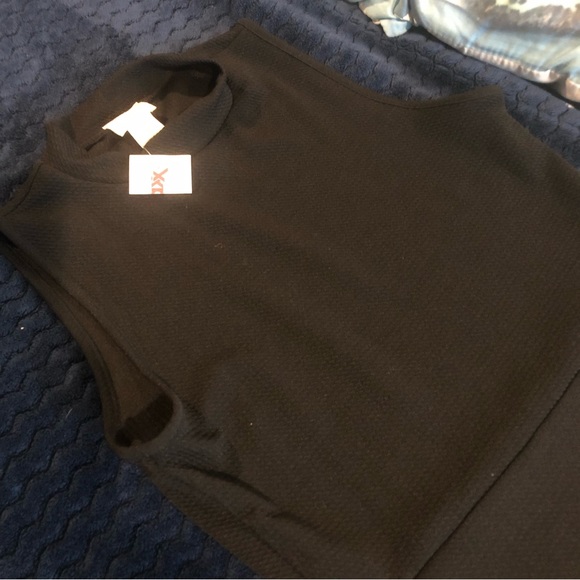 New Caution To The Wind black textures sleeveless dress - Picture 3 of 8